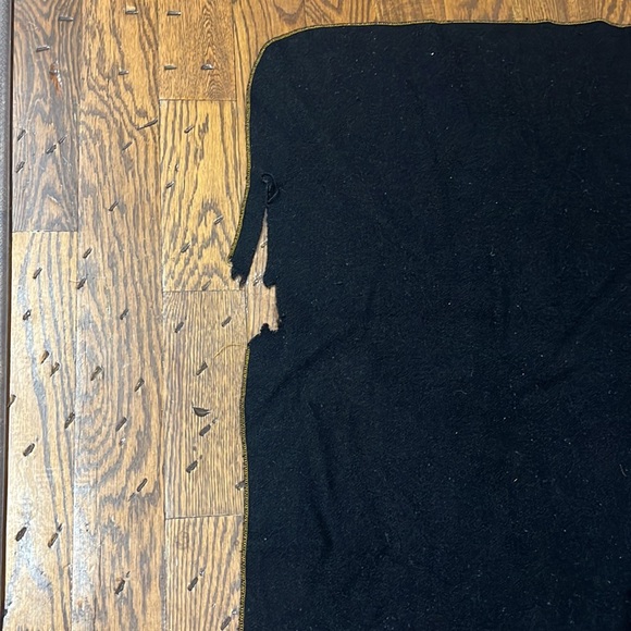 VTG  PURDUE UNIVERSITY BOILERMAKERS FOOTBALL WOOL BLANKET WITH PURDUE PATCH - Picture 3 of 5